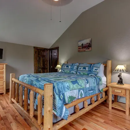 3 Master Bedrooms - Sleeps 10 - Location - Game Room - Hot Tub Pigeon Forge Esterno foto